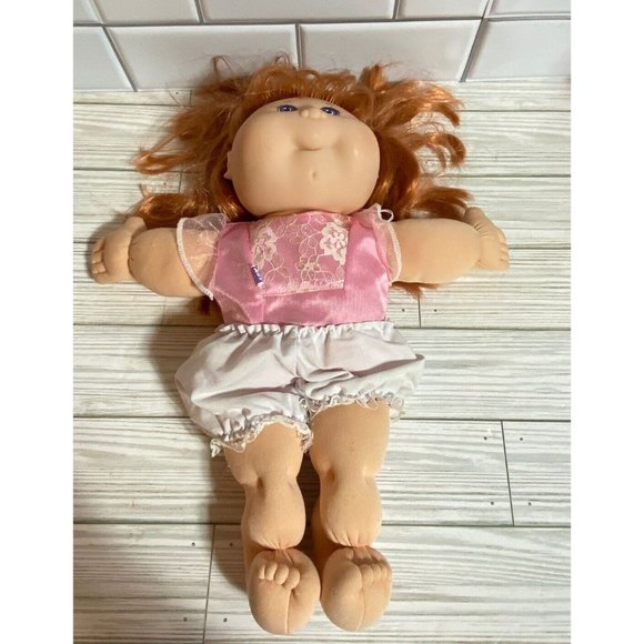 Cabbage Patch Doll Mattel’s First Edition Soft Body Hard Face Red Hair Blue Eyes - Picture 2 of 11